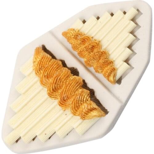 European Retro Palace Relief Curtains Silicone Mold Fondant Chocolate Mold Kitchen Baking Sugarcraft Cake Broder Decoration Tool