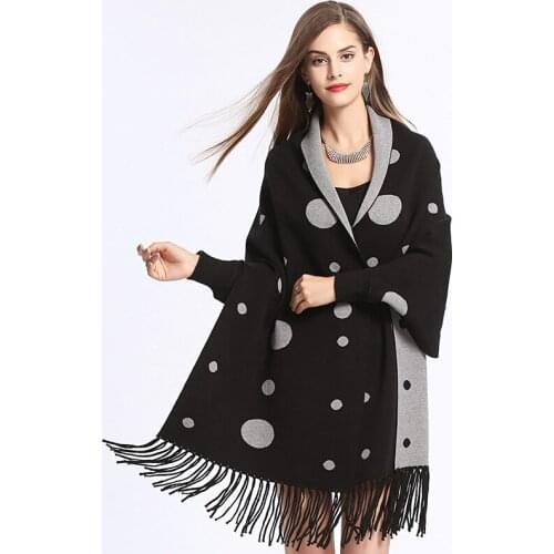 ZJZLL Europen Winter Autunm Free Size Double Side Color Knit Tassel Circle Pattern Cloak Shawl Women Trench Coat Capes Poncho