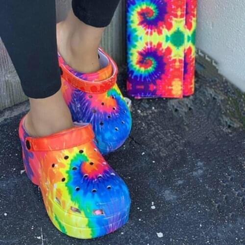 INS Hot Popular Leopard Shoes Serpentine Small Hole Women High Heel Sandals Cute Slippers Platform Summer Ladies Casual Shoes