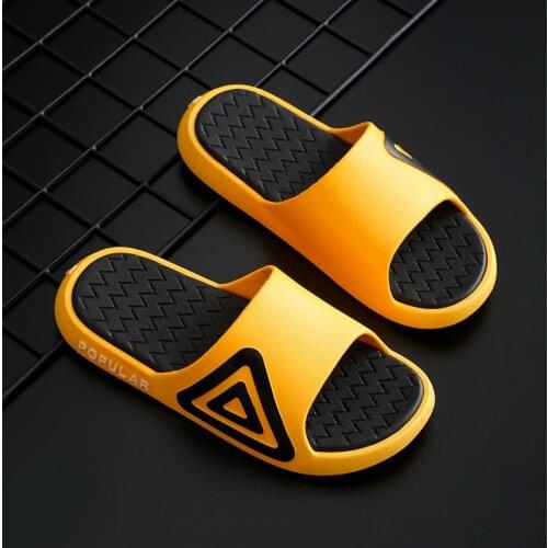Men Slippers Summer Slides Men Shoes Fashion Outside Indoor Slippers Nonslip Light Design Beach Slipers Adult Male Flat Footwear