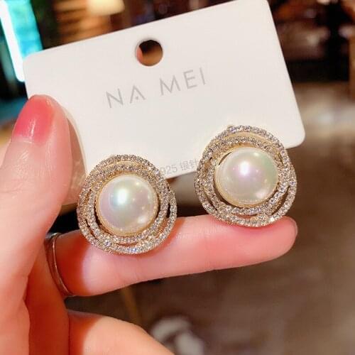 2021 New Korean Shining Rhinstone Simulated Pearl Round Trendy Stud Earrings For Women Fashion Jewelry Elegant Oorbellen Brincos