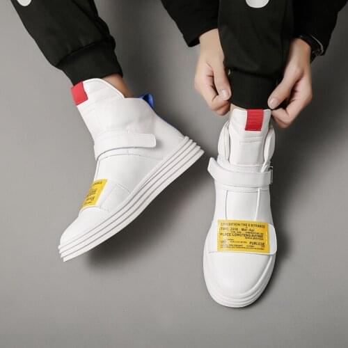 New Mens Ankle Boots Spring Autumn High Top Breathable Casual Shoes Luxury Brand Mens Sports Shoes Bobbin Boots Mens Boots