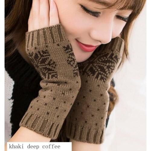 Q Fashion Half Finger Gloves Keep Warm Women Mittens Snowflake Pattern Knitting Wool Leisure Occasions Unisex Winter Gloves