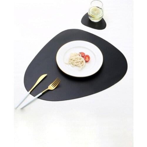 2021 New Hot Placemat PU Leather Black Pads Table Bowl Mats Heat Resistant Mat For Home Christmas Decor Dining Table