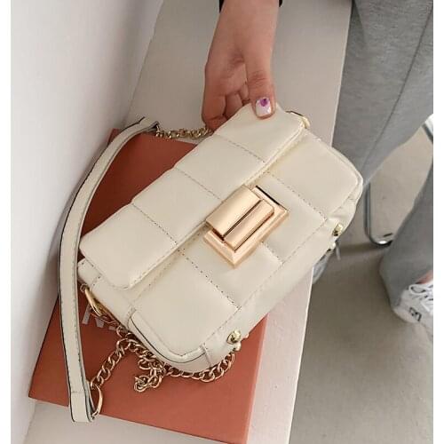 Design Popular Hot-selling Chain Bag Female 2021 New Fashion High-end Messenger Bag Square Bag Shoulder Bag Width: 20cm