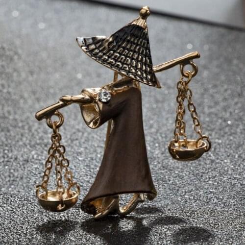 Personality Retro Brooches Men and Womens Coat Accessories