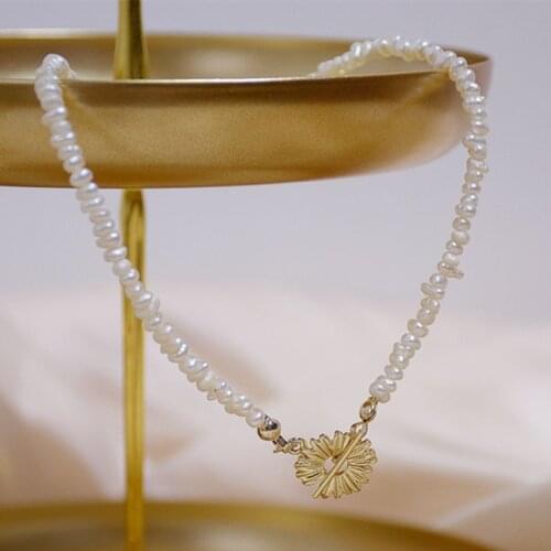 14k Gold Plated Fine Jewelry Necklace Small Daisy OT Buckle Exquisite Freshwater Pearl Clavicle Chain Necklaces for Woman