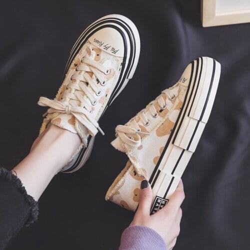 Summer 2021 New Cow Canvas Shoes for Women Two Ways Wearing Slip on Spring Casual Shoes Cute Bear Casual Leisure Students Shoes