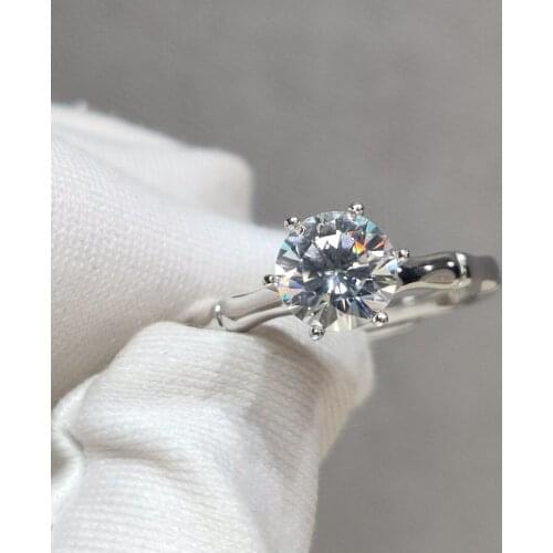 Inbeaut New Arrival 925 Silver Excellent Cut 1 ct D Color Pass Diamond Test Moissanite Steadily Rising Ring Teen Girls Jewelry