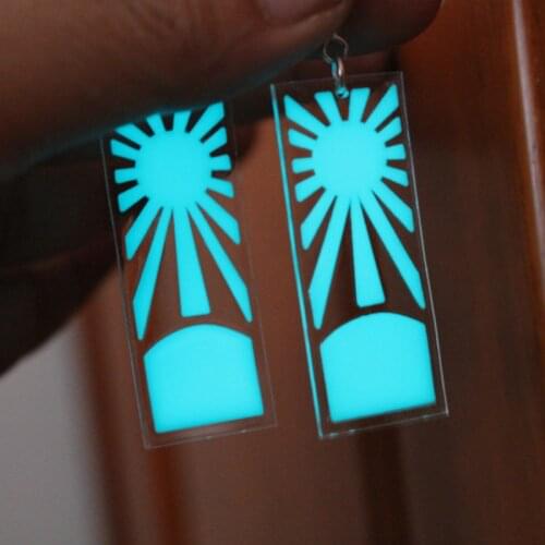 Anime Demon Slayer Kimetsu no Yaiba Kamado Tanjirou GLOW in the DARK eardrop Earrings Clip Stud Earrings Cosplay Props