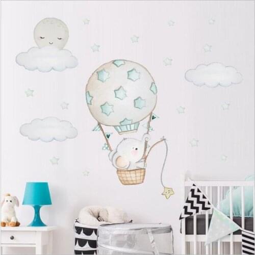 One Pcs Cartoon Elephant Hot Air Balloon Wall Stickers For Childrens Room Home decoration Wall Sticker on the wall PVC 31*33cm