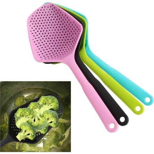 Plastic Strainer Gadget Long Handle Scoop Colander Drain Veggies Water Scoop Kitchen Accessories Colander Spoon