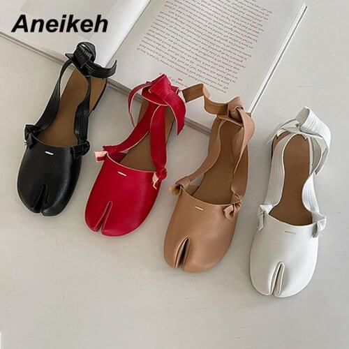 Aneikeh Fashion Goes Slowly PU Womens Shoes Leisure Pleated Sewing Round Toe Flat Slip-On Lady Pumps Rome 35-40 Summer NEW 2021