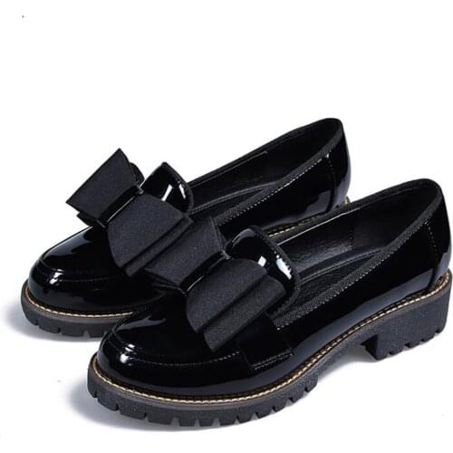 Butterfly Knot Women Flat Shoes Plus Size 42 Round Toe Bright Leather Shoes Woman England Style Spring Luxury Loafers