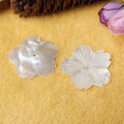 Natural White Shell Stone Loose Beads High Quality 18/22/25/28/33mm Smooth Flower Hand-Carved Jewelry Accessories 5Pcs wk292