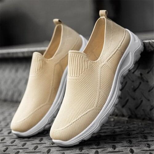 2021 Summer New Casual Shoes Mens Foot Board Shoes Flying Woven Surface Breathable Socks Shoes