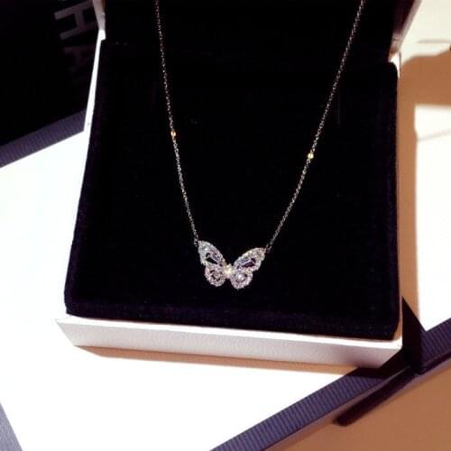 Hot Female Collares Silver Color Nimble Butterfly Pendant Necklace for Women Small Crowd Design Clavicle Chain Bijoux