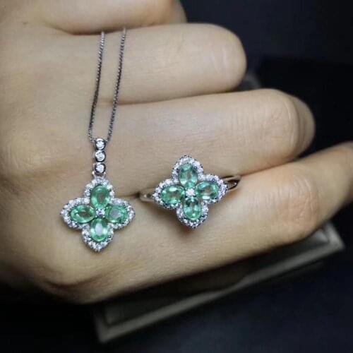 Natural Emerald Jewelry Suit 925 Silver Clover High-end Jewelry Design Makes You Queen