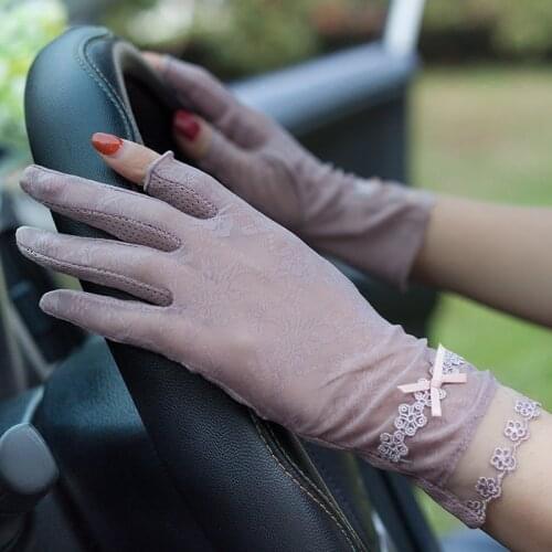 Woman Gloves New Summer Sunscreen Gloves Female Thin Elastic Ice Silk Non-Slip Driving Anti-UV Ladys Mittens Breathable FS17-2