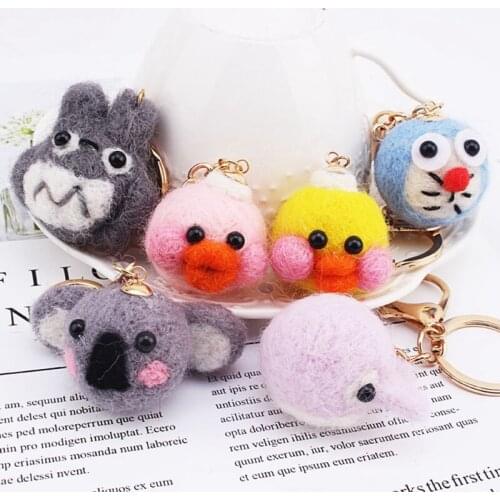 Cute Plush Keychain Cartoon Little Yellow Duck Keychain Plush Doll Soft fluffy Charm Cute Small Pendant for Women Girls