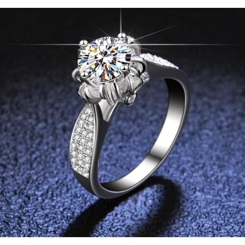 925 Sterling Silver Woman Ring 1 Carat D Color Moissanite Wedding Jewelry Four-claw Flower Shape Group Diamond