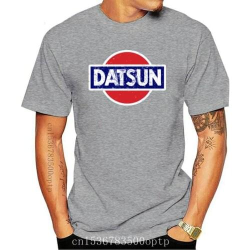New Datsun T-shirt Wagon Logo T Shirt Men Tshirt Black Clothing Japan Chic Tops Summer Tee Short Sleeve Red Car Streetwear