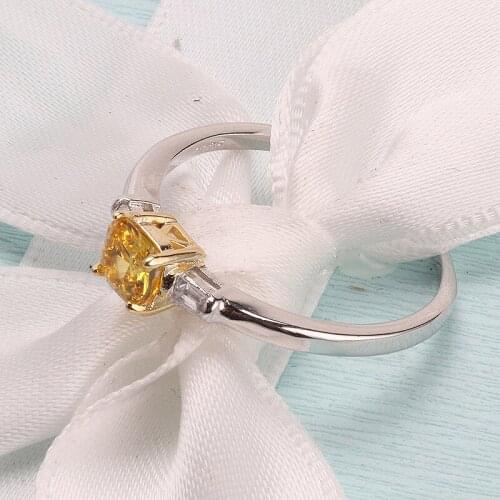 Solid 18K White Gold 1ctw Yellow Moissanite Cushion 6mm 1Carat Ring Side Baguette Moissanite Fine Gold Jewelry For Women