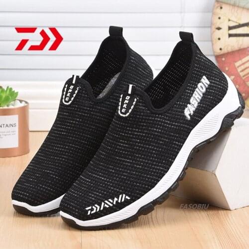 DAIWA Fishing Shoes Mens 2021 New Summer Fashion Lightweight Breathable Sneakers Outdoor Non-slip Fishing Shoes Hiking Shoes