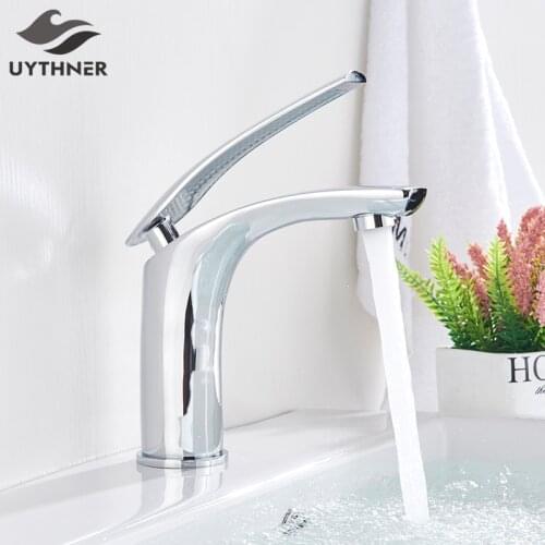 Basin Faucets Modern Chrome Bathroom Faucet Waterfall Faucets Single Hole Cold and Hot Water Mixer Tap Basin Faucet Mixer Taps