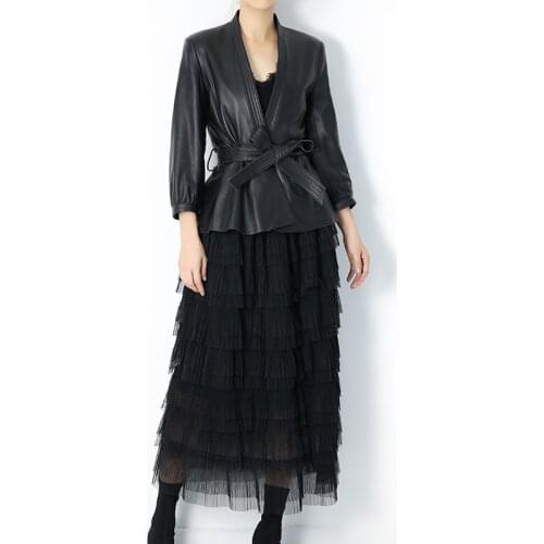 2021 New Arrival Women Elegant Genuine Leather Short Coat V-Neck