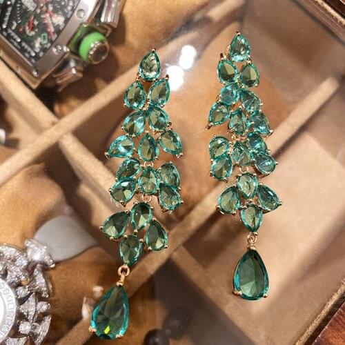 Designer original fashion new green diamond leaf tassel long earrings exquisite and elegant charm ladies silver jewelry