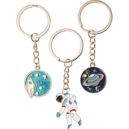 FREE shipping 100pcs/lot New Metal Astronaut Keychains Universe Earth Keyrings Space Gifts