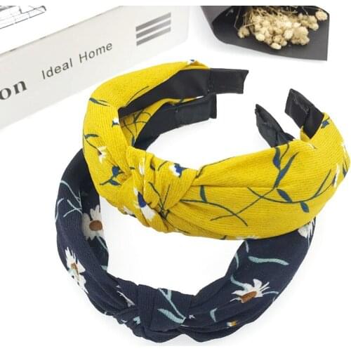 YVLAH 1Pc New Headwear Versatile Floral Hair Band Knotted Fabric Daisy Headband Pressure Card