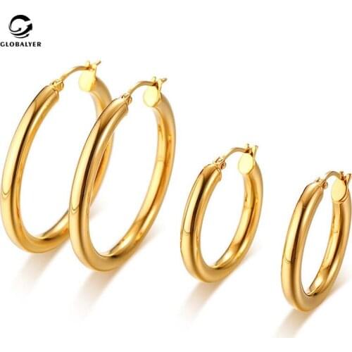 Metal texture Atmospheric Circle Big Earrings Titanium steel earrings Fashion C-shaped Earrings American style accessories 807