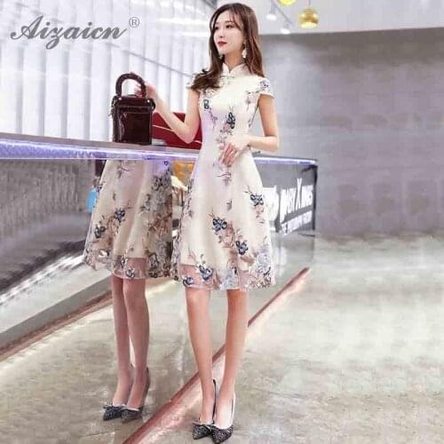 2019 New Lace Short Cheongsam China Modern Chinese Traditional Oriental Evening Dress Women Qipao Wedding A-line Party Dresses
