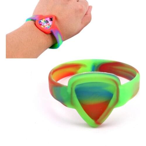 2020 High quality Guitar Pick Bracelet Portable Silicone Sports Hand Wrist Strap Wristband Holder