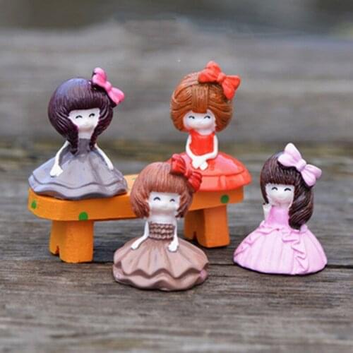 ZOCDOU 1 Piece Taxi Dancer Girl Snow White Full Dress Skirt Dance Doll Toy Model Statue Figurine Ornament Miniatures Room Decor