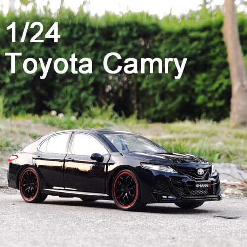 1/24 TOYOTA Camry Children Alloy Car Model Toys With Pull Back Kids Diecast Model Car 6 Doors Opened Birthday Christmas Gifts