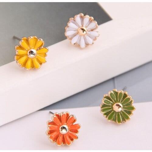 Cute Fashion Korean Sweet Cute Daisy Flower Stud Earrings Four Pieces Earrings One Group For Women Girls Trendy Boucle D'oreille