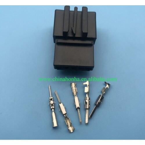 Free shipping 5-pin car connector LED water taillight harness modified 5P plug 5G0 972 715