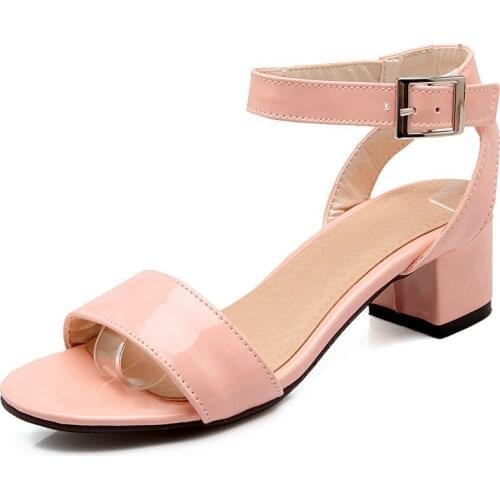 2019 summer new comfortable thick heel with super size code 30-50 buckle with open toe hollow sandals