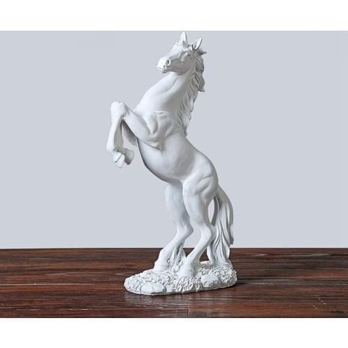 War Horse Sculpture Statue Modern Craft Animal Horse Resin Art Statue Model Gift Home Office Table Bar Decoration Accessories