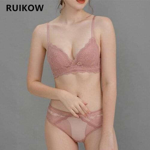 French Women 2 Piece Bra & Sexy Panties Set Wireless Thin Triangle Cup Underwear For Girls Push Up Lace Female Lingerie Bra Suit