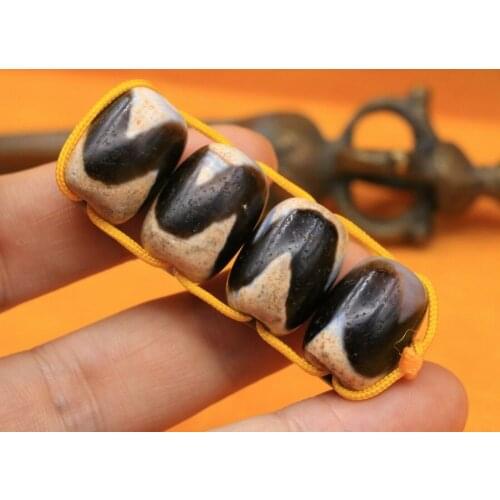 Treasure Magic Power Energy set of 4 Magic Tibetan Old Cinnabar Tiger-tooth Vein Power Totem dZi Bead