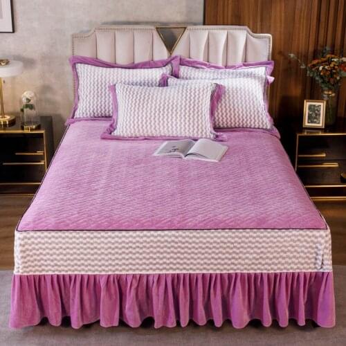 Winter Thicken Warm Coral Fleece Quilted Bed Skirt King Queen Size Yarn-dyed Bedspread Soft Bed Cover Not Including Pillowcase