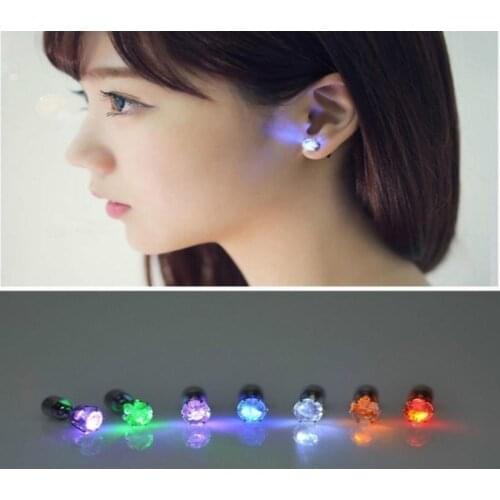 1 Pair Unique Boys Girls LED Light Christmas Gift Halloween Party Square Night Bling Studs Earring Led Party Music Festival BN