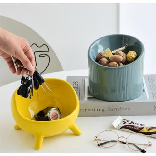 Storage jewelry box Home Decorations Desktop ornaments Ceramic jar Pack snacks Send a Gift Modern simplicity Manual Creativity