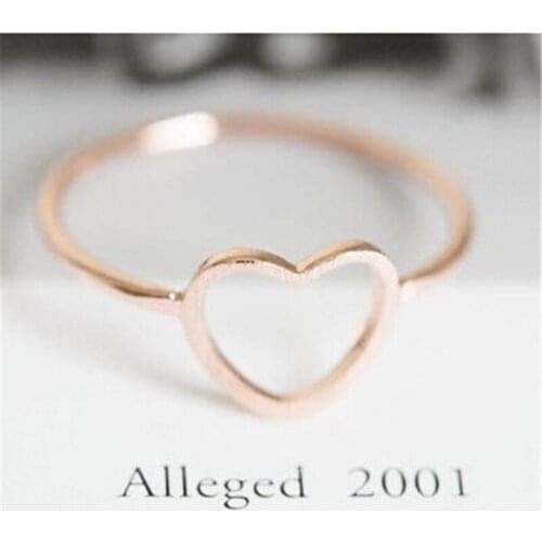 WJZB Fashion small hearts ring.The color of the three options give a woman a