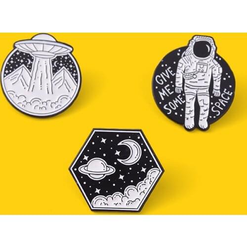 Universe Series Enamel Lapel Pin UFO Astronauts Planet Moon Brooches Clothes Backpack Badge Gifts for People Who Love Space