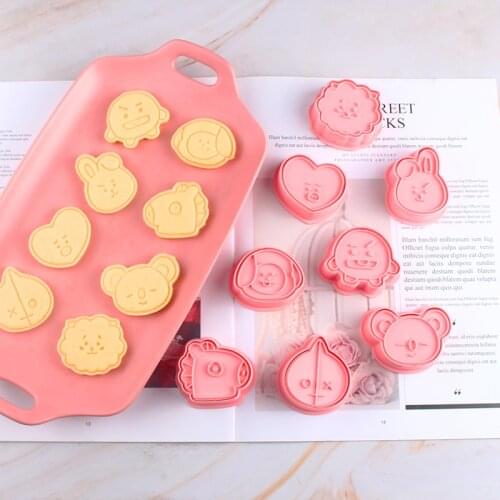 8pcs/set Cookies Cutter Mold 3D Cartoon Pressing Cookies Cutter Cake Tools Baking Accessories Bakery Tools for Party Birthday
